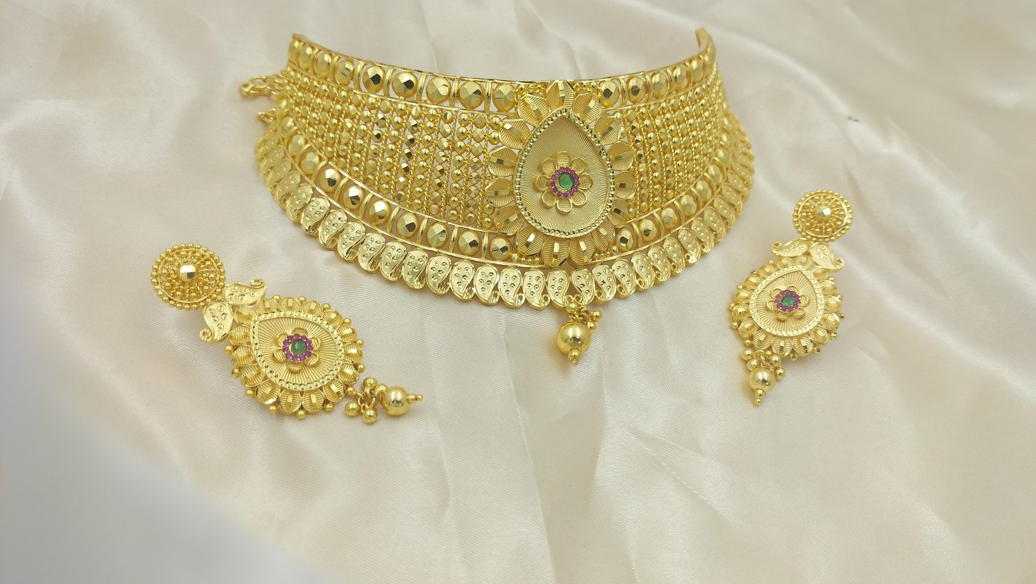 Chokker Necklace set Bridal Wear Grand Look